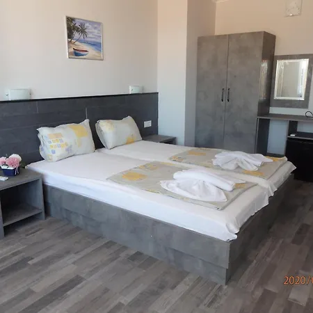 Guest house Napoli Ravda