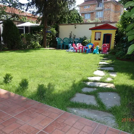 Pensionat Napoli Ravda