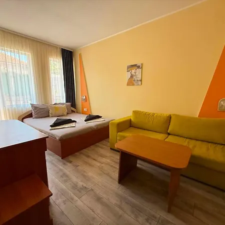 Pensionat Napoli Ravda